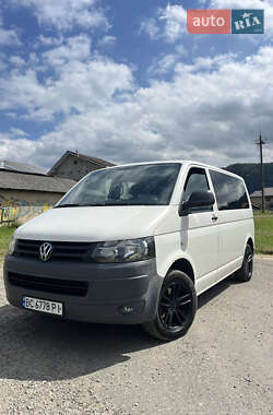 Минивэн Volkswagen Transporter 2010 в 