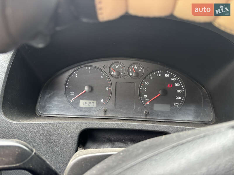Грузовой фургон Volkswagen Transporter 2007 в Дублянах