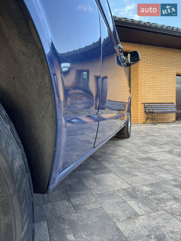 Грузовой фургон Volkswagen Transporter 2013 в Ровно