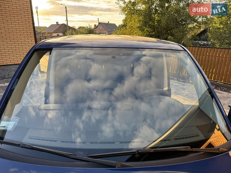 Грузовой фургон Volkswagen Transporter 2013 в Ровно