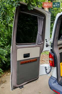 Минивэн Volkswagen Transporter 2008 в 
