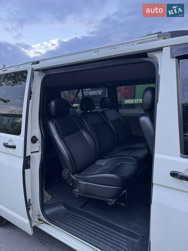 Минивэн Volkswagen Transporter 2004 в Буковеле
