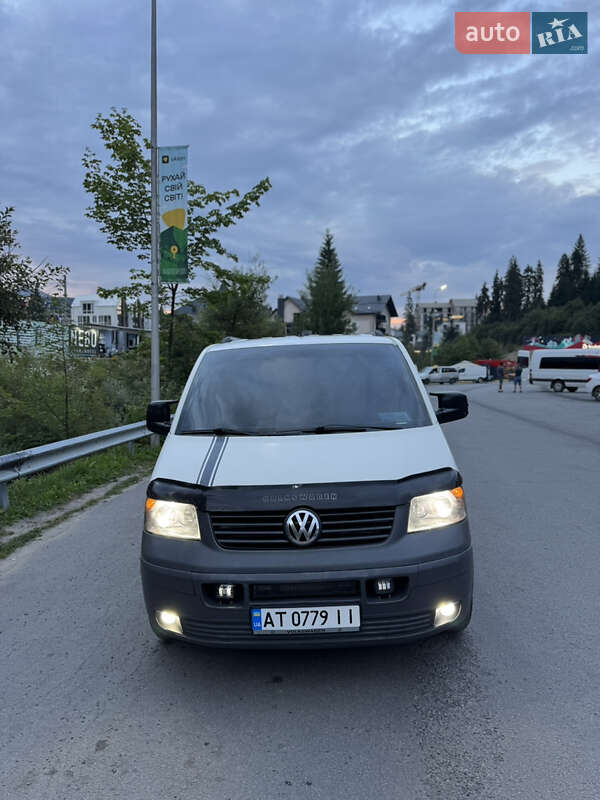 Минивэн Volkswagen Transporter 2004 в Буковеле