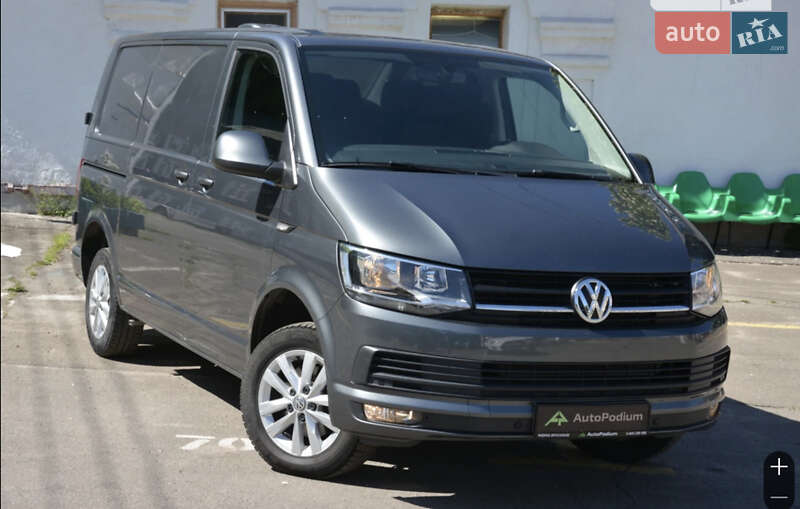 Грузовой фургон Volkswagen Transporter 2017 в Каневе