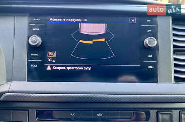 Грузовой фургон Volkswagen Transporter 2021 в 