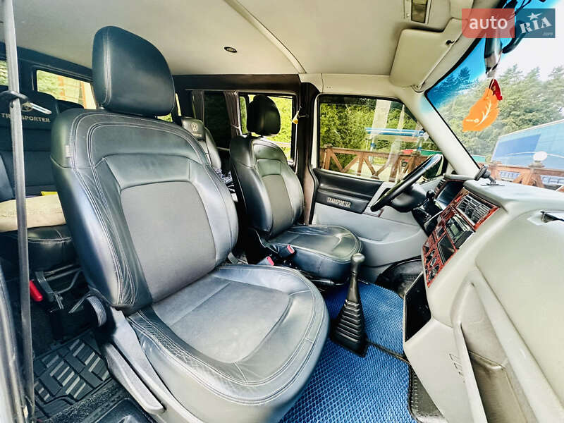 Минивэн Volkswagen Transporter 2002 в Львове