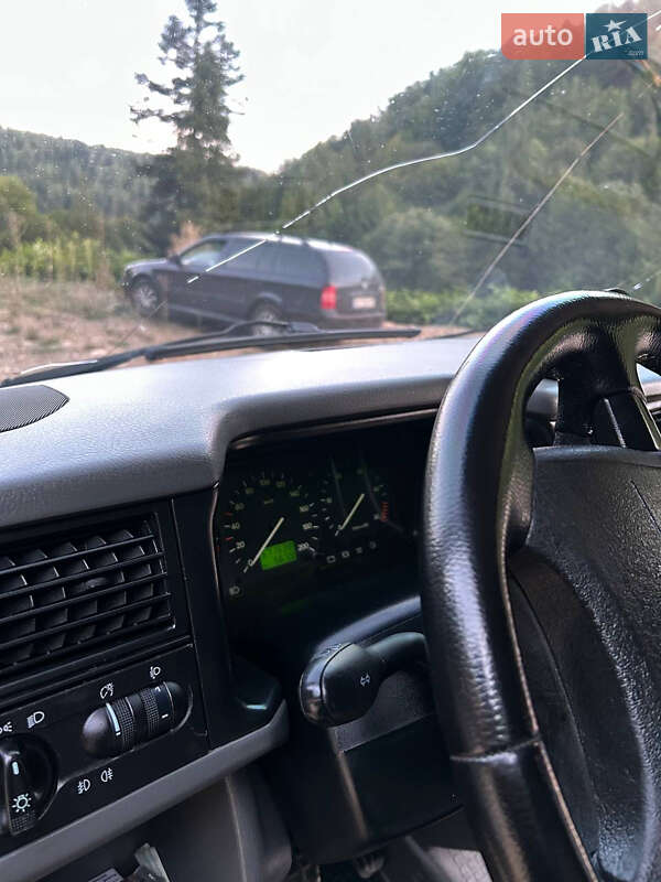 Минивэн Volkswagen Transporter 1998 в Яремче