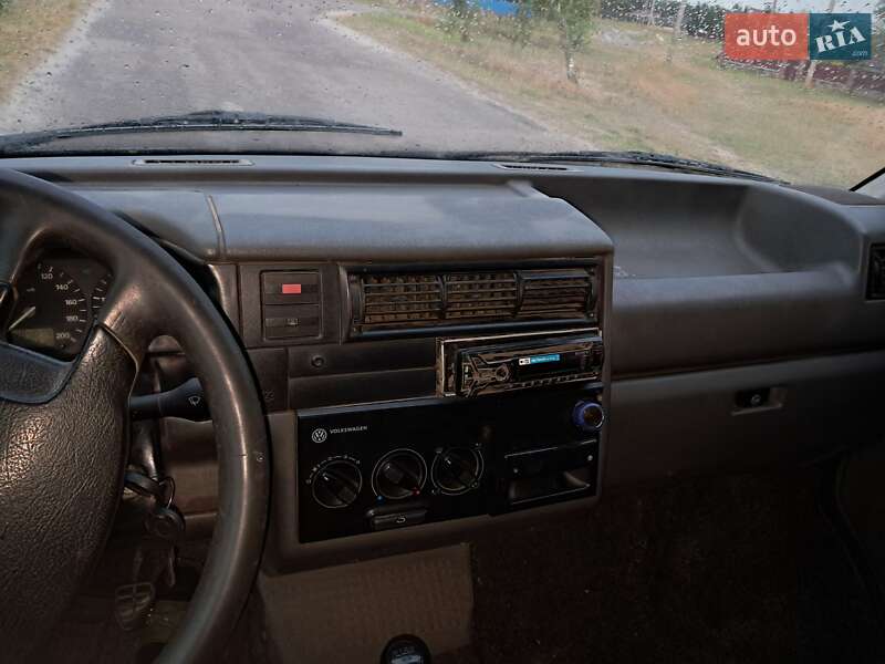 Минивэн Volkswagen Transporter 1997 в Сарнах