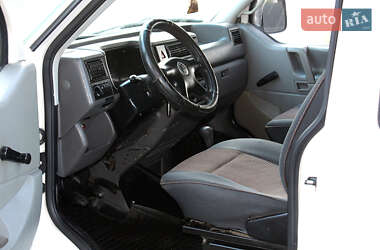 Минивэн Volkswagen Transporter 2000 в 