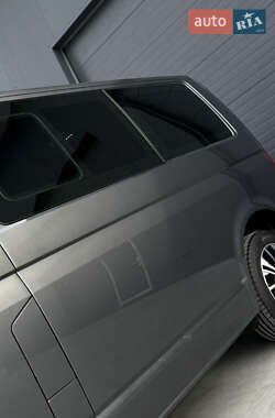 Минивэн Volkswagen Transporter 2021 в 