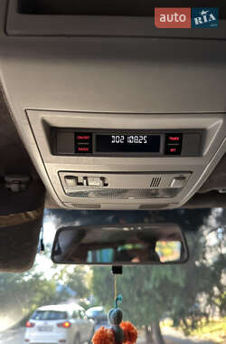 Минивэн Volkswagen Transporter 2011 в 