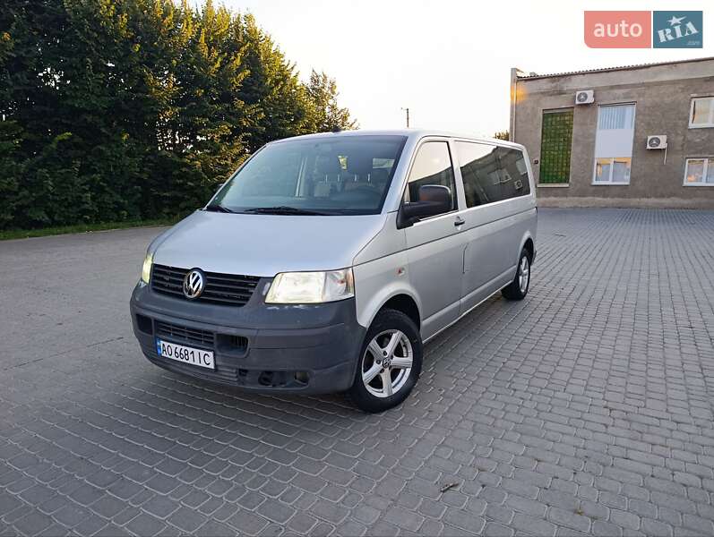 Минивэн Volkswagen Transporter 2008 в 