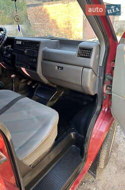 Минивэн Volkswagen Transporter 1996 в 