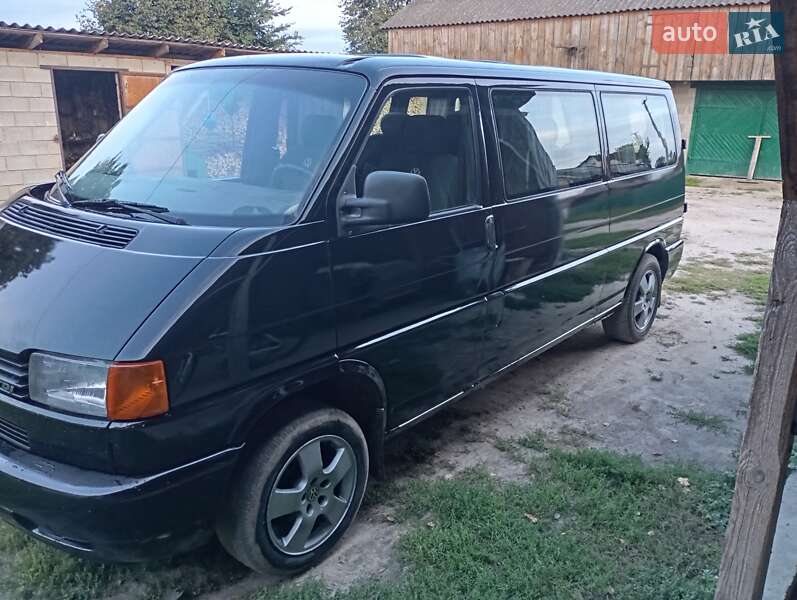 Микроавтобус Volkswagen Transporter 2001 в Березному
