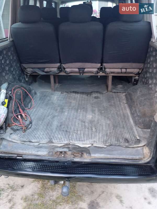 Микроавтобус Volkswagen Transporter 2001 в Березному
