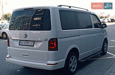 Минивэн Volkswagen Transporter 2015 в 