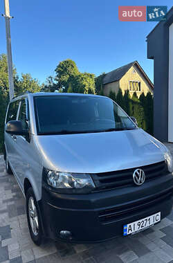 Минивэн Volkswagen Transporter 2015 в Буче