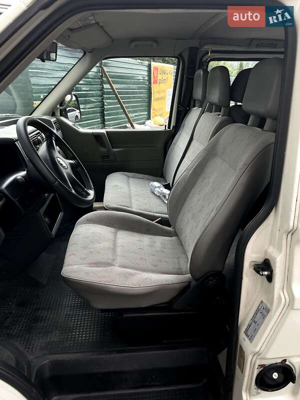 Мінівен Volkswagen Transporter 2003 в Києві