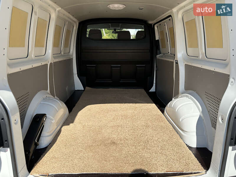 Грузовой фургон Volkswagen Transporter 2016 в Новой Водолаге