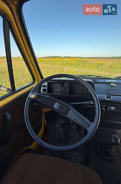 Минивэн Volkswagen Transporter 1987 в 