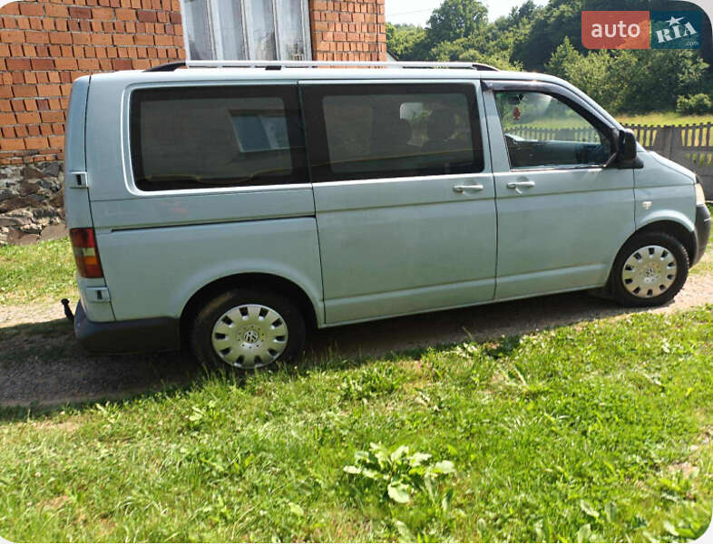 Минивэн Volkswagen Transporter 2005 в Хусте