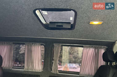 Минивэн Volkswagen Transporter 2006 в 