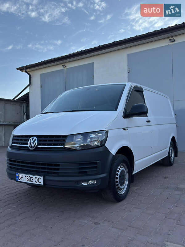 Грузопассажирский фургон Volkswagen Transporter 2015 в Одессе