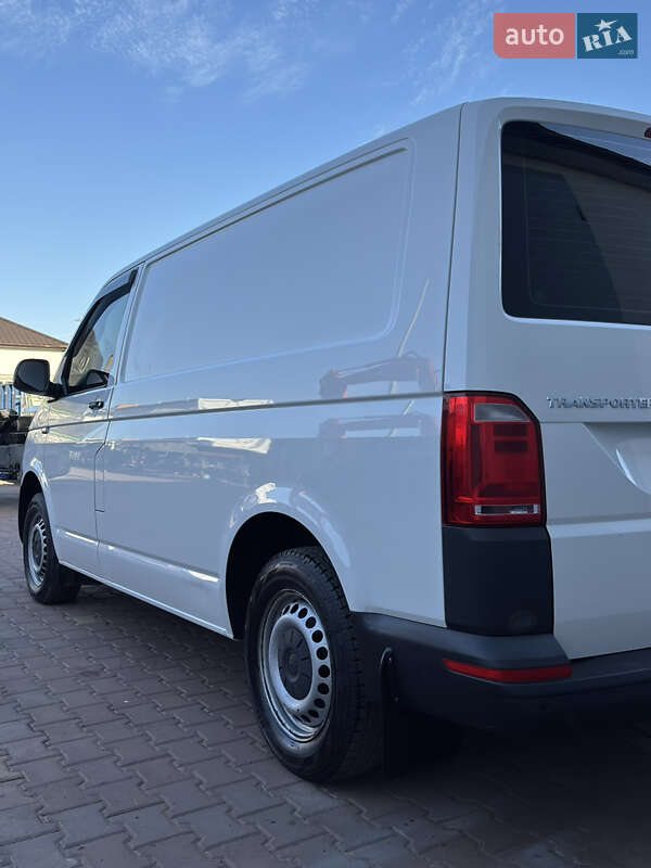 Грузопассажирский фургон Volkswagen Transporter 2015 в Одессе