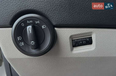 Грузопассажирский фургон Volkswagen Transporter 2015 в 
