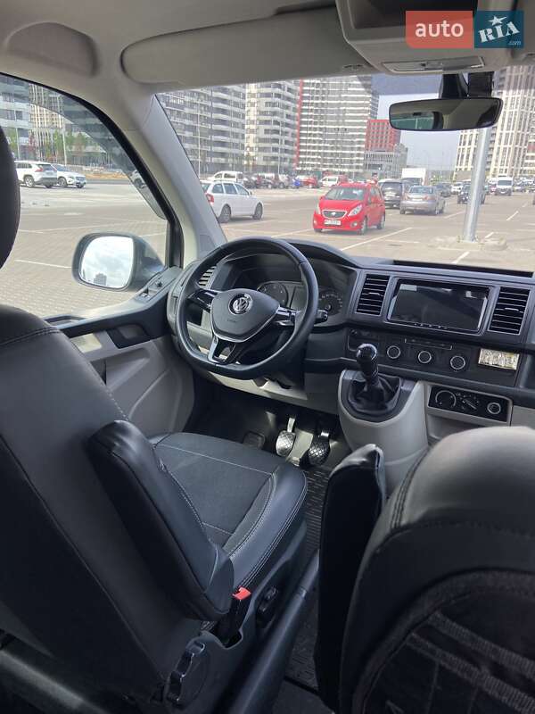 Минивэн Volkswagen Transporter 2015 в Киеве
