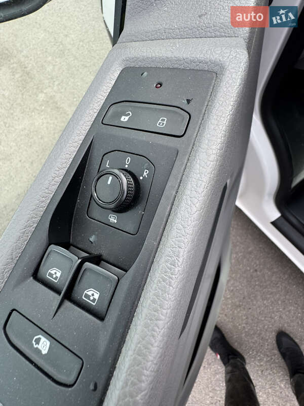Грузовой фургон Volkswagen Transporter 2021 в Киеве