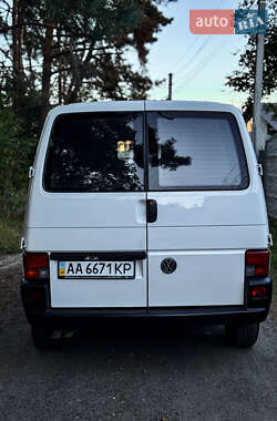 Грузовой фургон Volkswagen Transporter 1998 в 