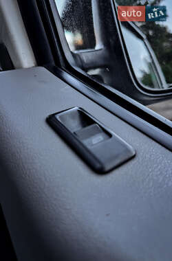 Грузовой фургон Volkswagen Transporter 1998 в 