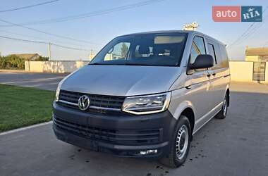 Мінівен Volkswagen Transporter 2016 в Дубні