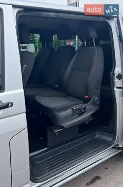 Минивэн Volkswagen Transporter 2016 в 