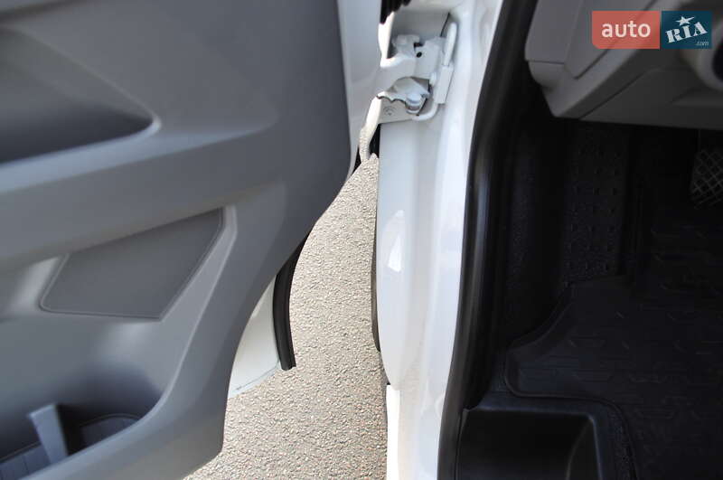 Вантажний фургон Volkswagen Transporter 2020 в Києві фото 38 Вантажний фургон Volkswagen Transporter 2020 в Києві