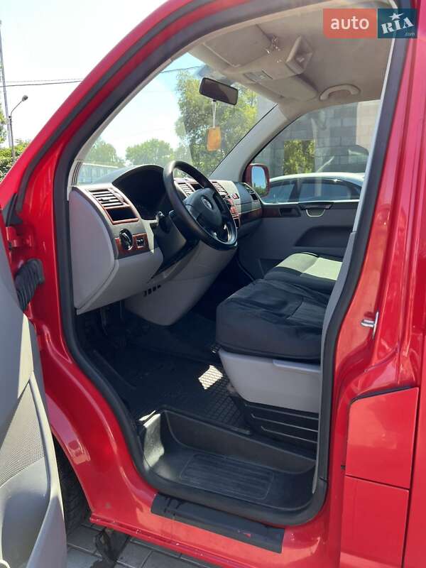 Минивэн Volkswagen Transporter 2009 в Никополе