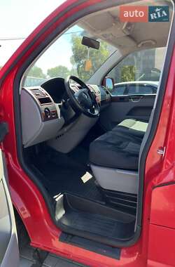 Минивэн Volkswagen Transporter 2009 в 