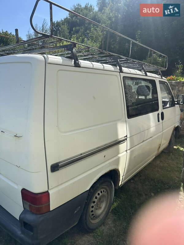 Минивэн Volkswagen Transporter 2001 в Черновцах