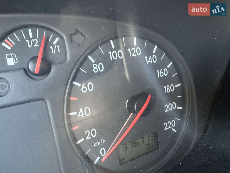 Минивэн Volkswagen Transporter 2001 в Кролевце
