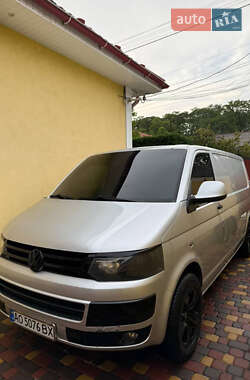 Вантажний фургон Volkswagen Transporter 2011 в Виноградові