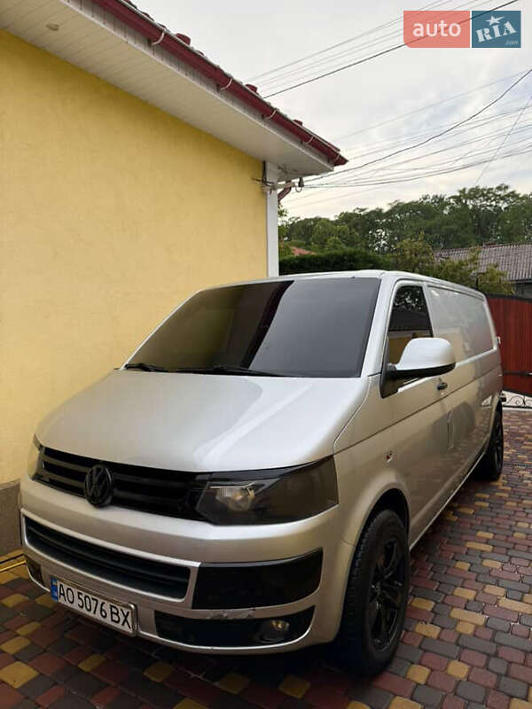 Volkswagen Transporter 2011