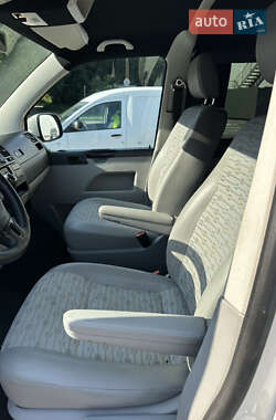 Мінівен Volkswagen Transporter 2012 в 
