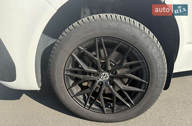 Грузовой фургон Volkswagen Transporter 2021 в 