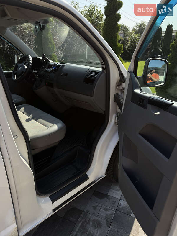 Минивэн Volkswagen Transporter 2008 в Киеве фото 7 Минивэн Volkswagen Transporter 2008 в Киеве