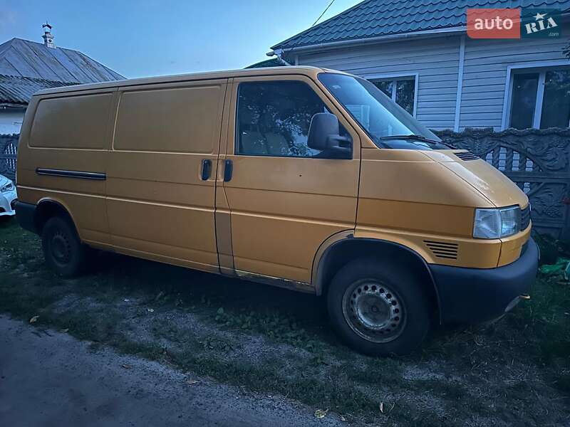 Грузовой фургон Volkswagen Transporter 2002 в 