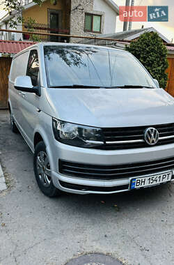 Вантажний фургон Volkswagen Transporter 2017 в Одесі