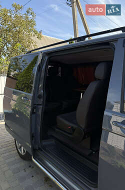 Минивэн Volkswagen Transporter 2019 в 