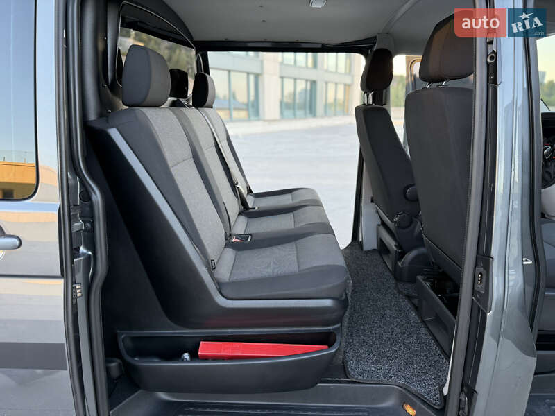 Минивэн Volkswagen Transporter 2016 в Днепре