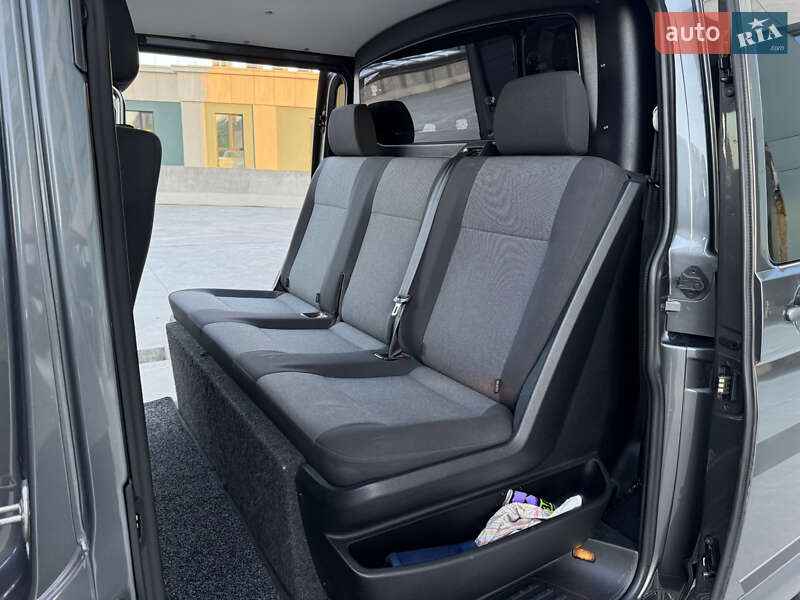 Минивэн Volkswagen Transporter 2016 в Днепре